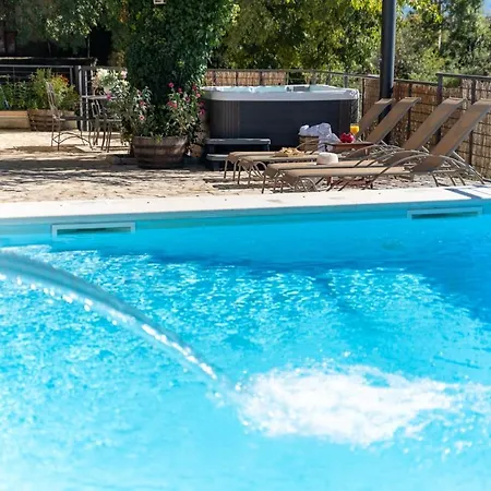 ヴィラ Little Arya