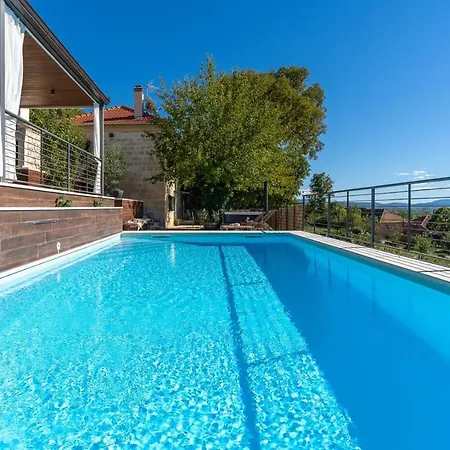 Little Arya ヴィラ