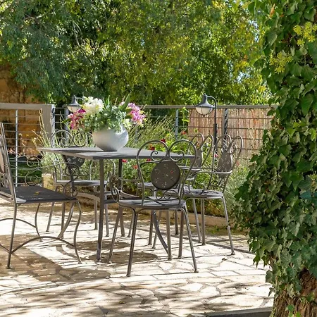 ヴィラ Little Arya