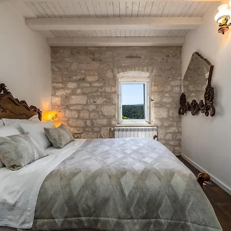 Little Arya ヴィラ