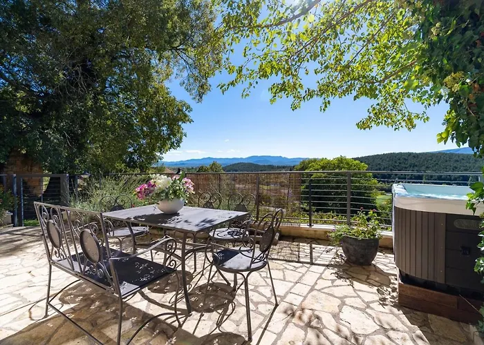 Little Arya * Otok (Split-Dalmatia)